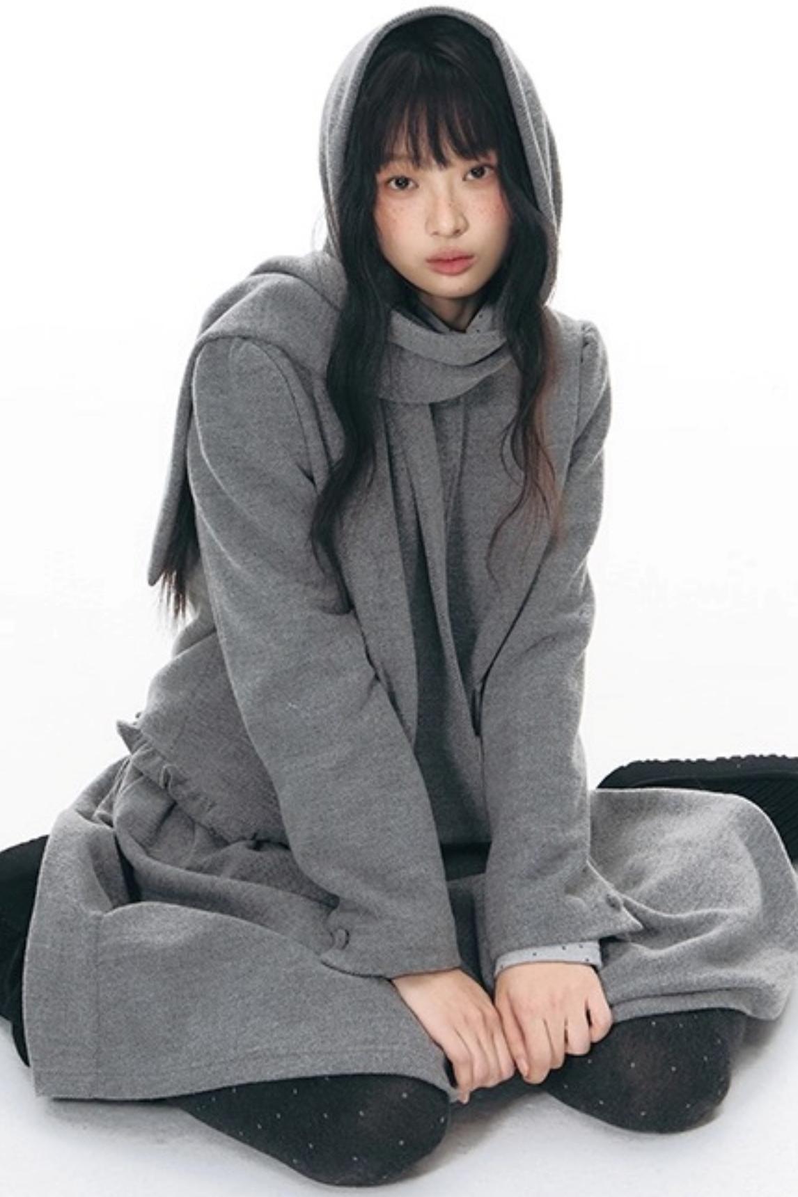 レトロトップス+プレッピープリーツスカート+スカーフ