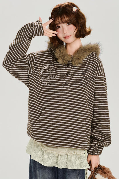 ボーダーファーカラーフーデッドスウェット