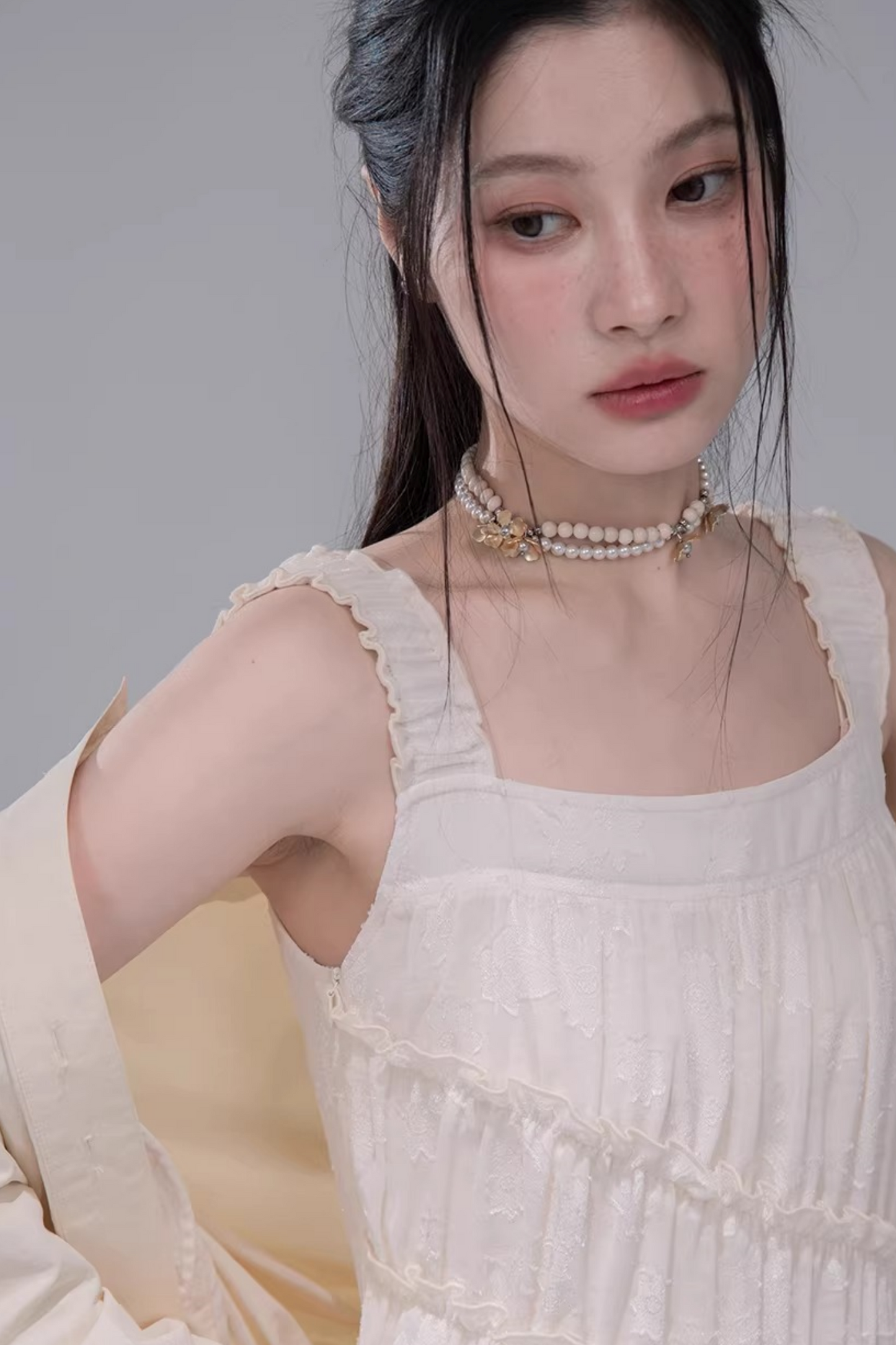 フローラルバッドレースドレス