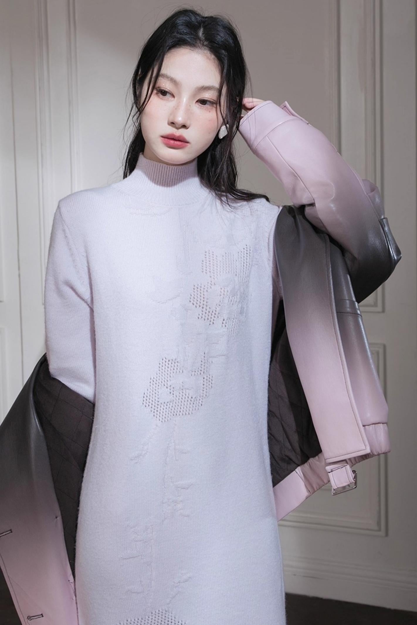 タートルネックニットドレス