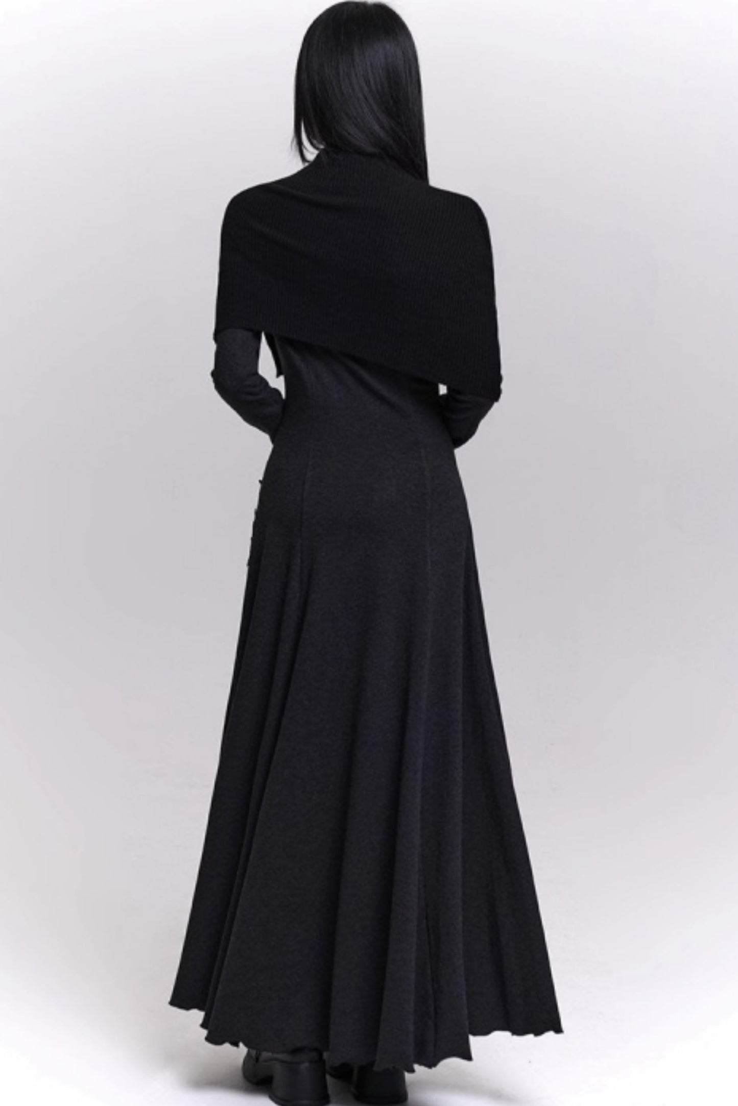 グレーオフショルダーニットドレス