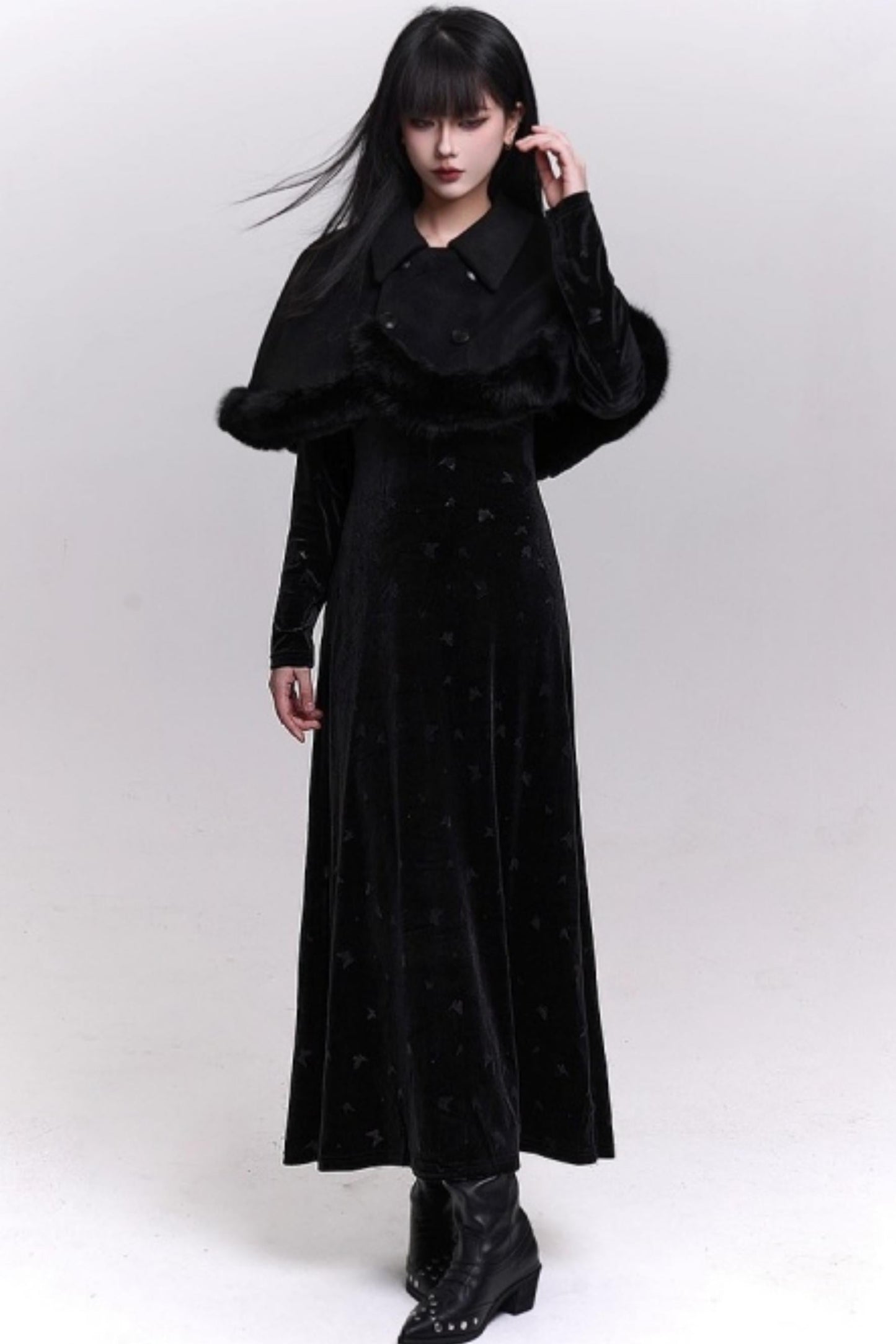 ブラックベルベットバタフライドレス