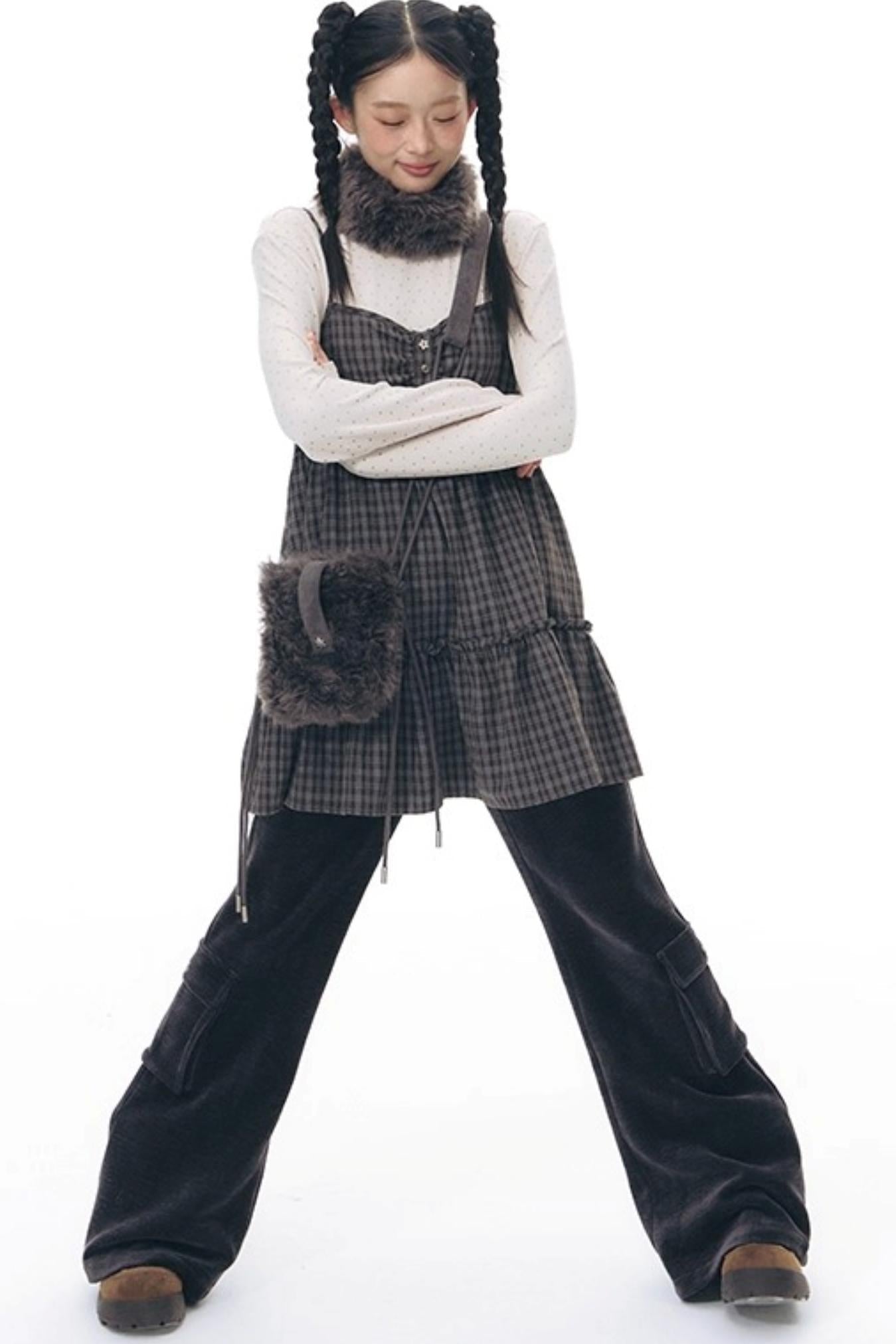 スリムカジュアルフレアパンツ