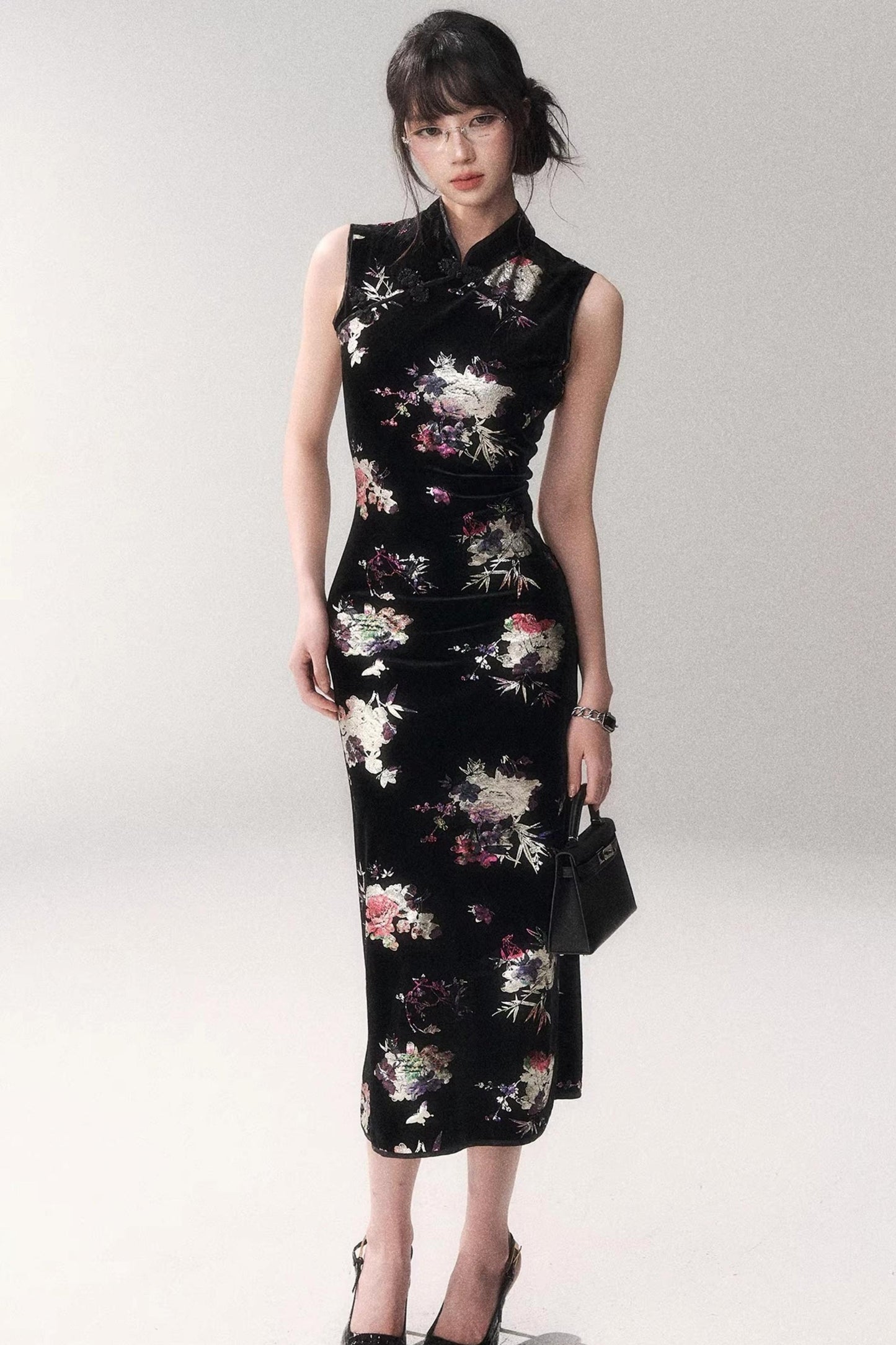 Gold Embellished Velvet Cheongsam Dress
