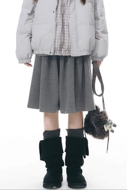 レトロトップス+プレッピープリーツスカート+スカーフ