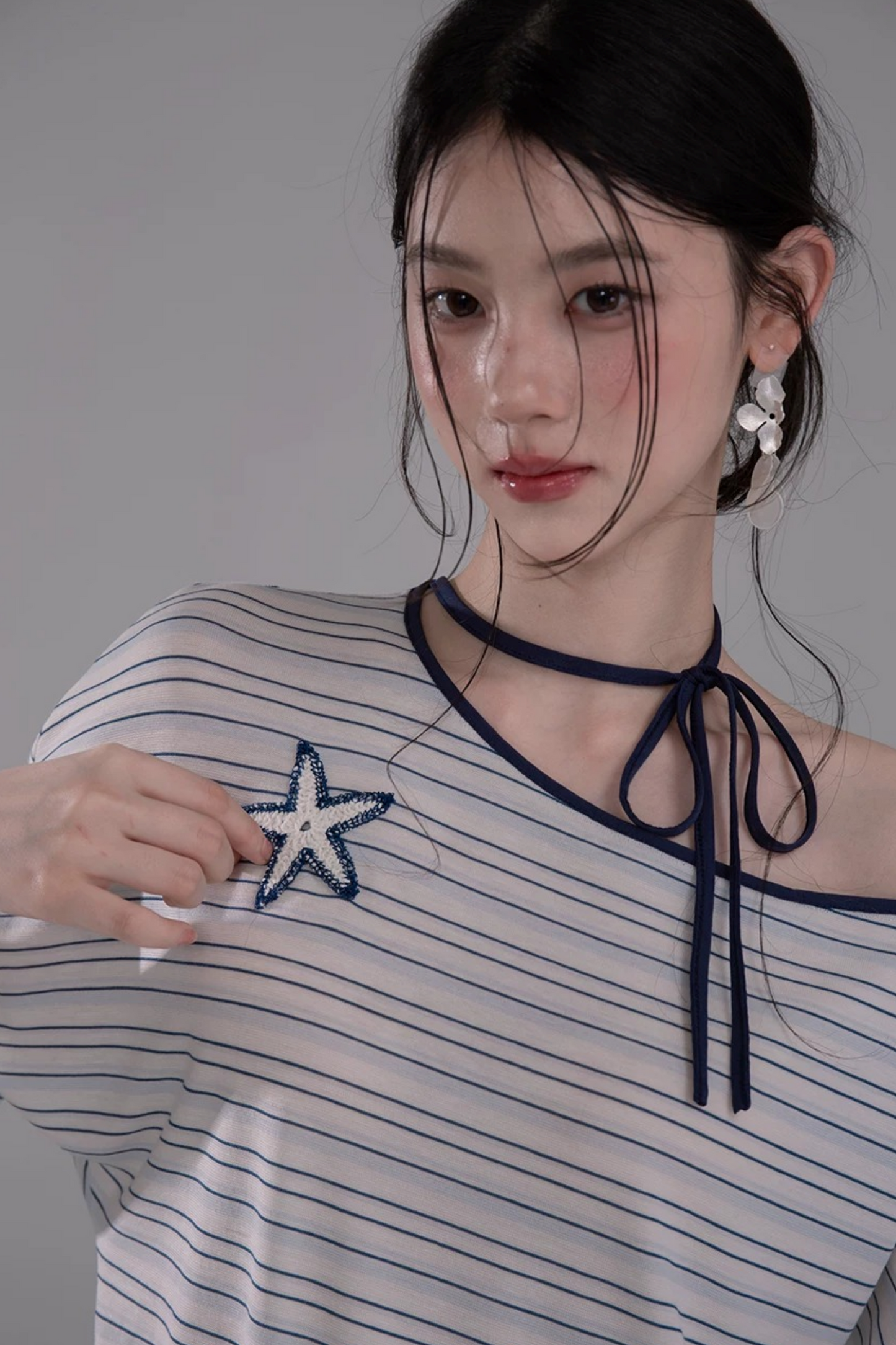 オフショルリボンスターフィッシュストライプTシャツ