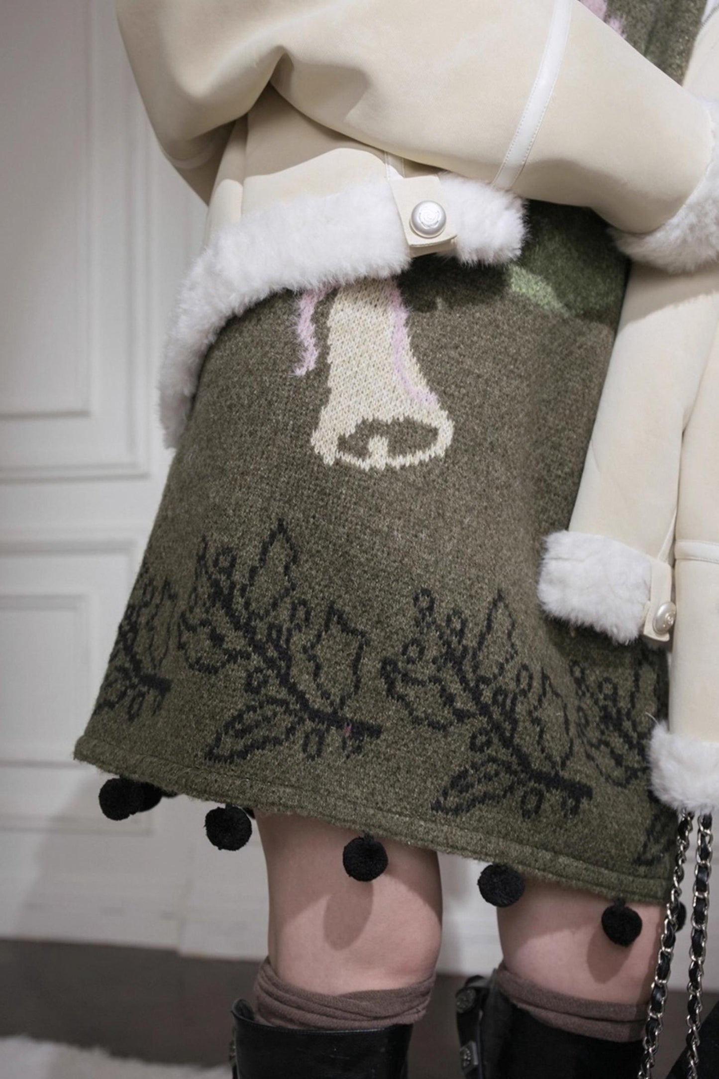 ダークグリーンニットベスト