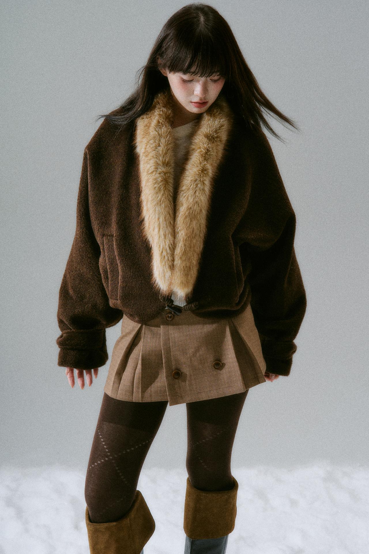 Fur cormorant sleeveless coat