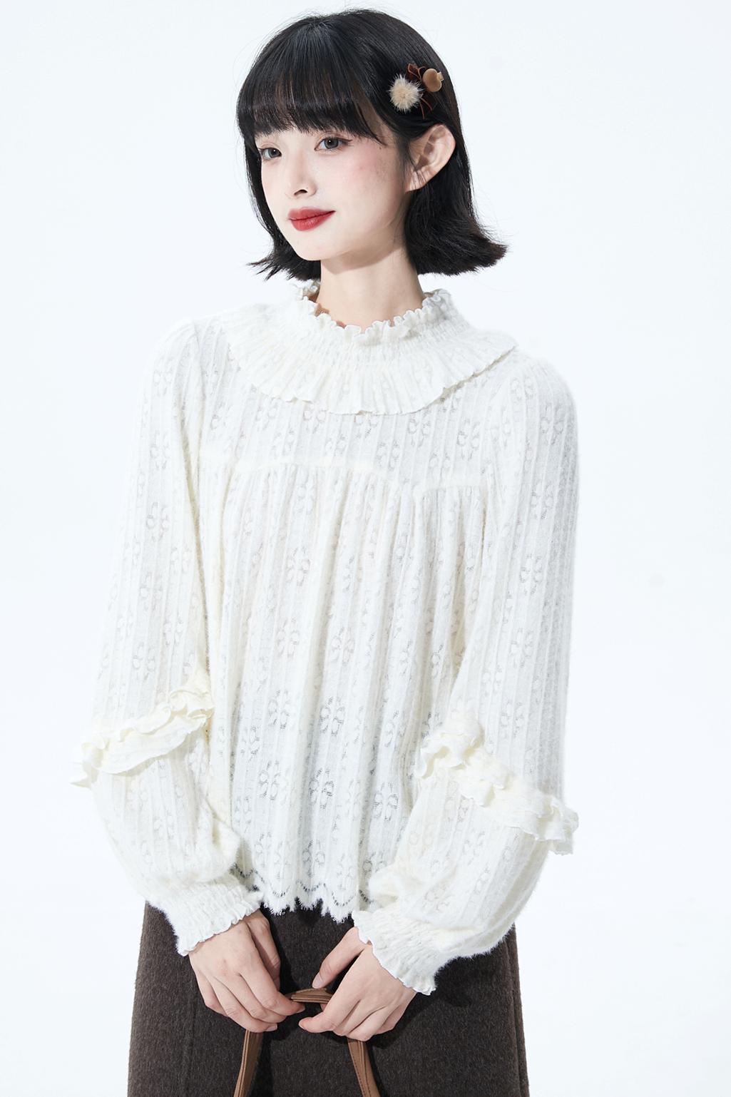 Off-White Ruffle Knit Blouse