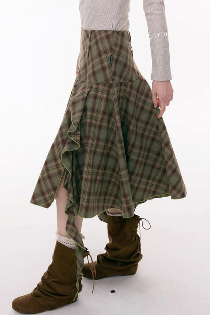 アシンメトリカルチェックスカート