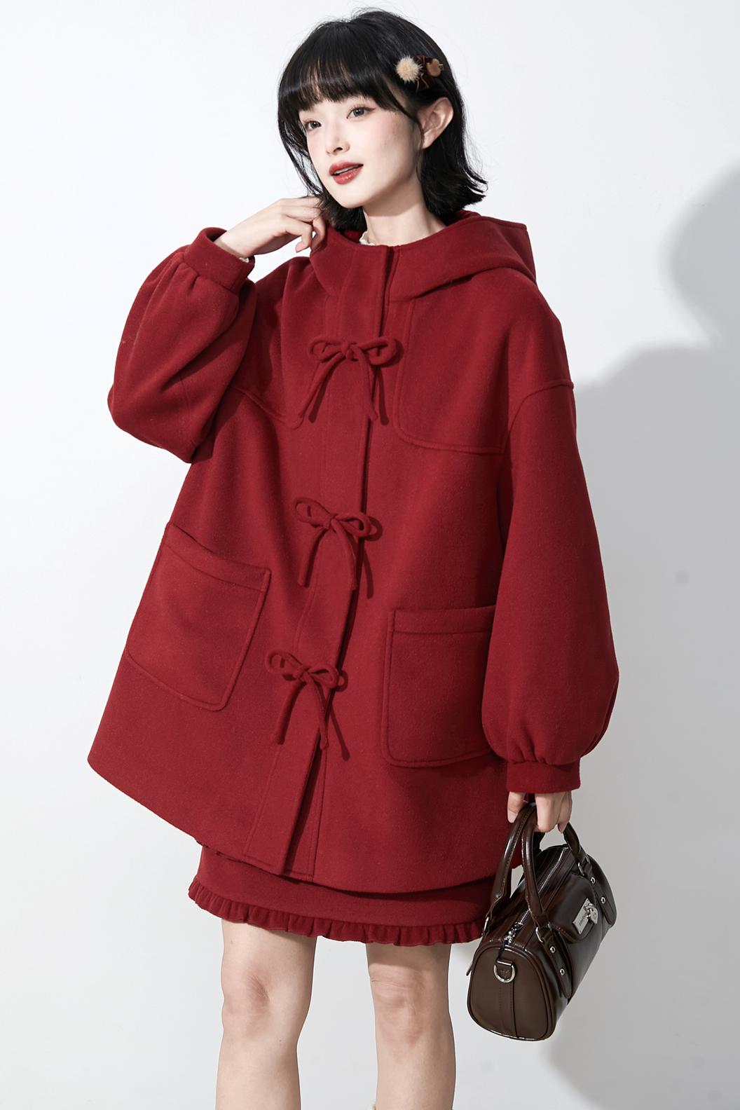 レッドフーデンウーレンコート