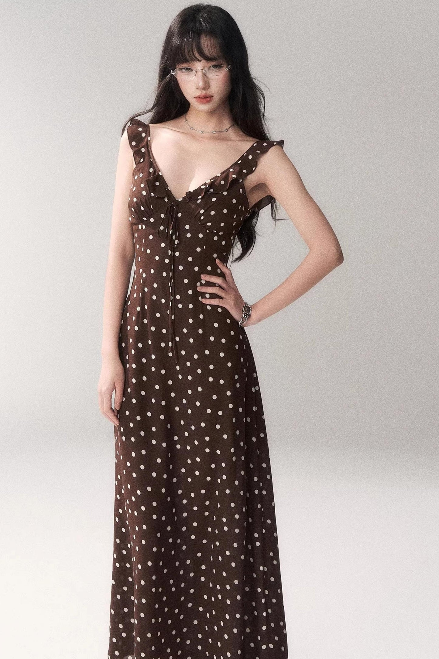 Braunes Polka-Dot-Trägerkleid