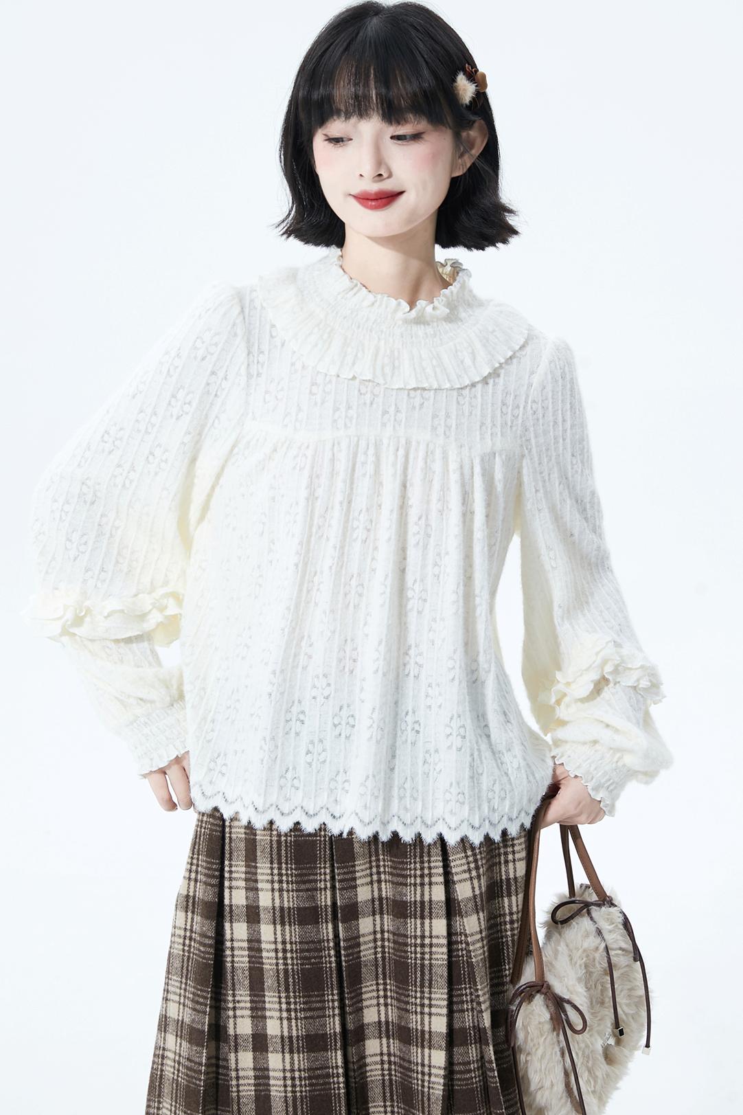 Off-White Ruffle Knit Blouse