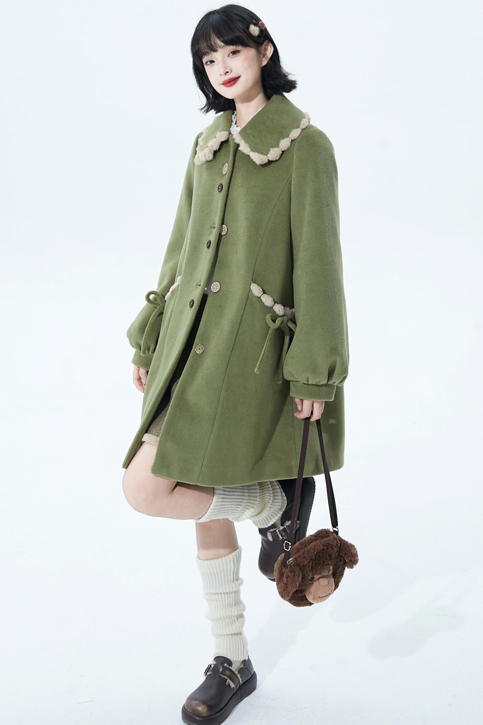 ジャスミングリーンウールコート