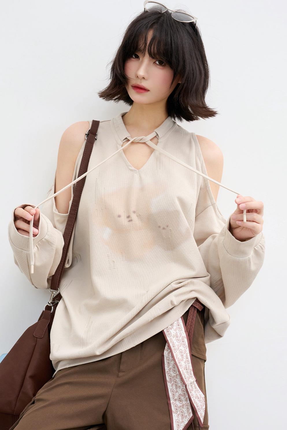 Off-the-shoulder Printed Blouse