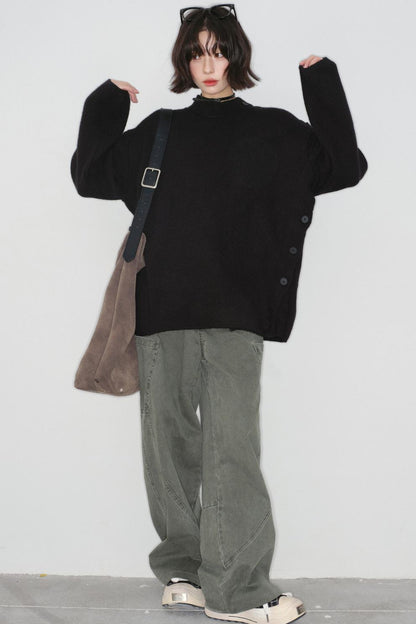 solid-collar knitted sweater