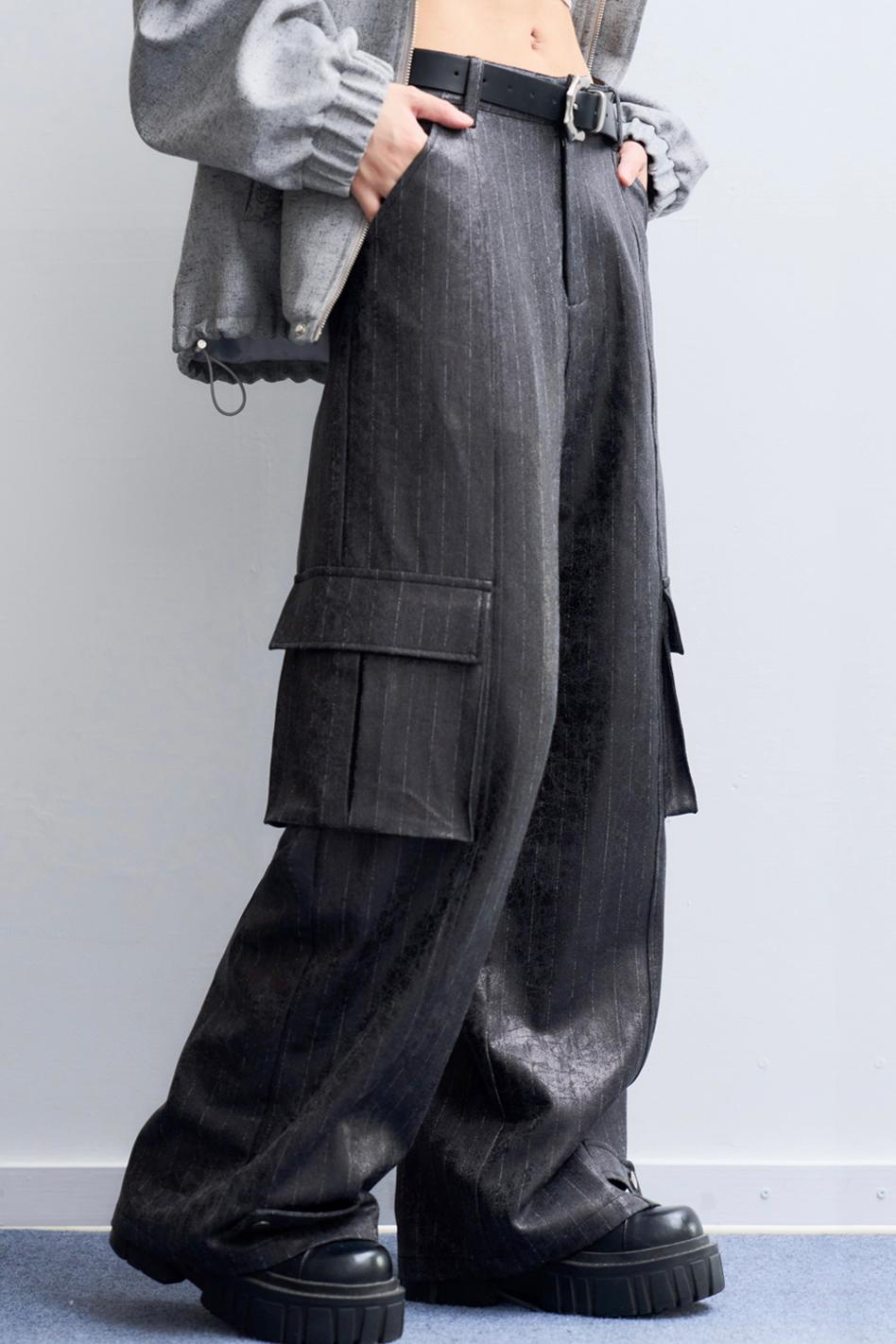 テクスチャードストライプレザーパンツ