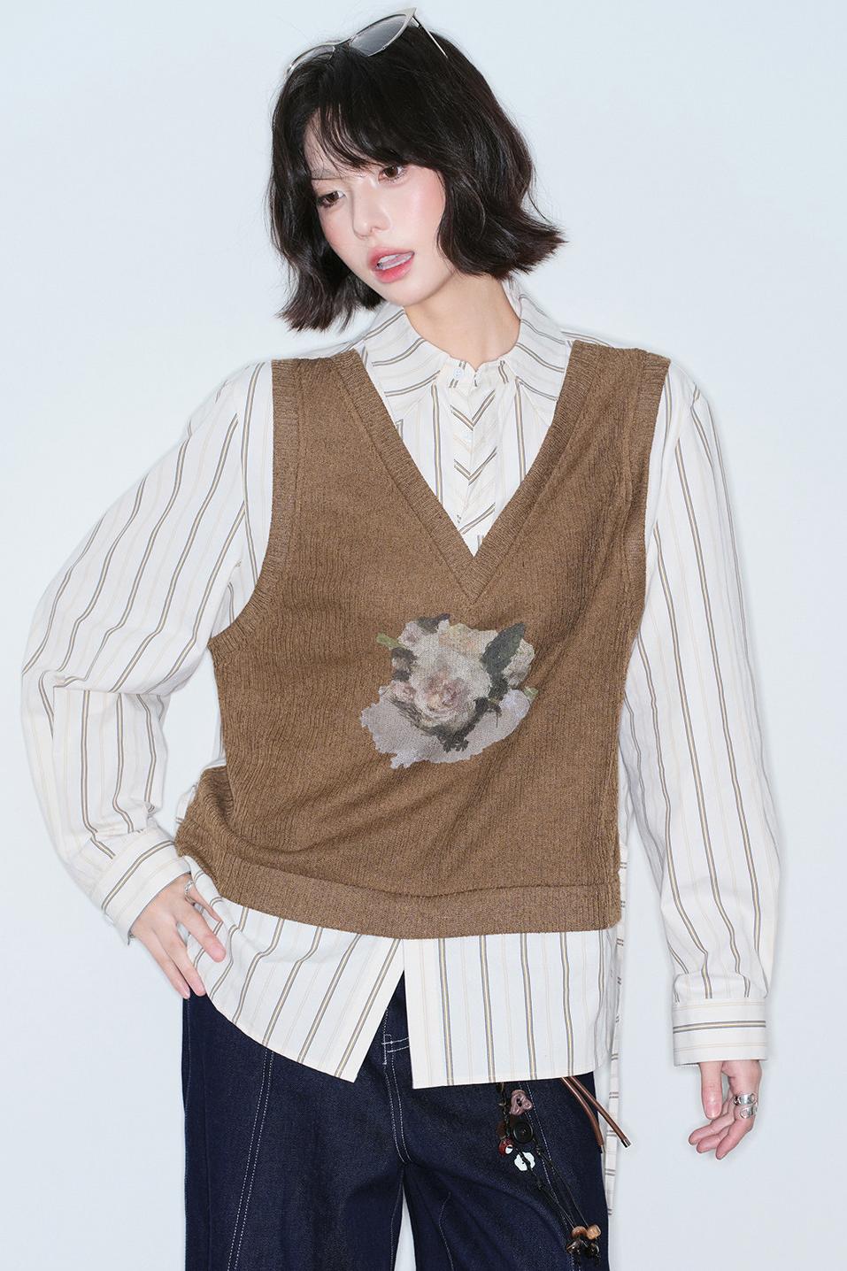 Fake Two-Piece Printed Blouse