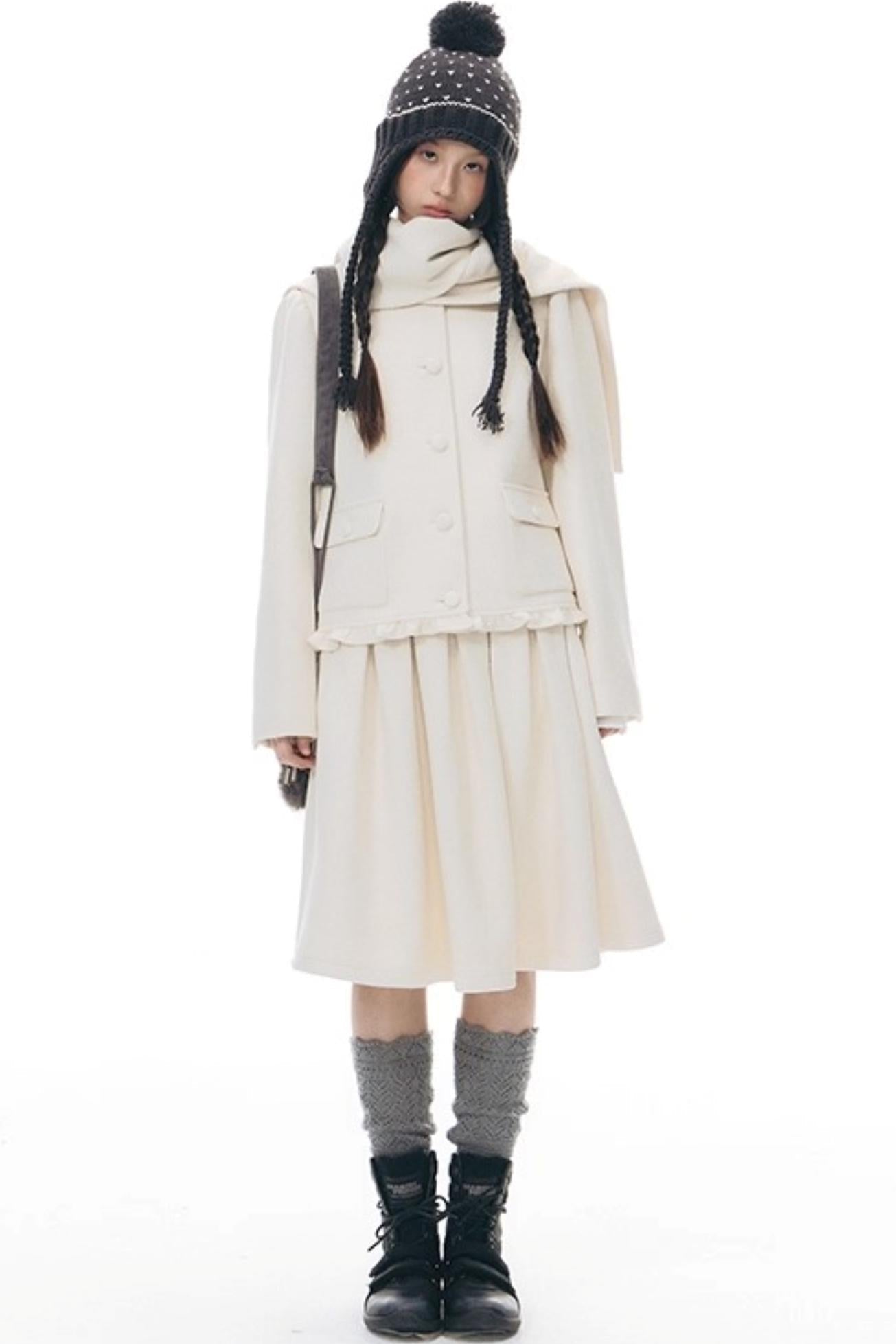 レトロトップス+プレッピープリーツスカート+スカーフ