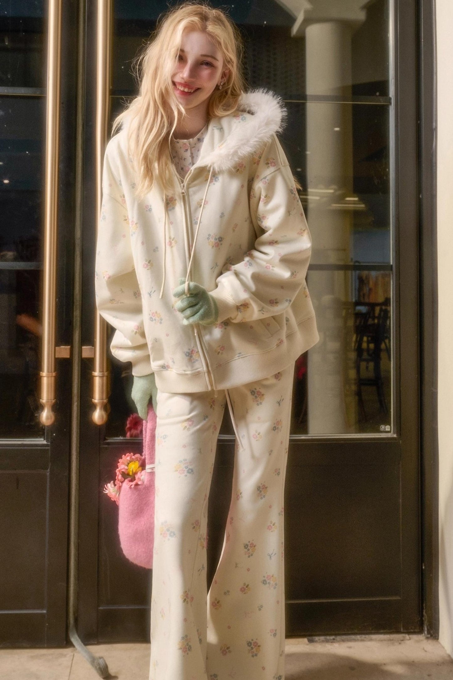 フローラルフラワーファーフードジャケット+ルーズコート+ロングパンツ