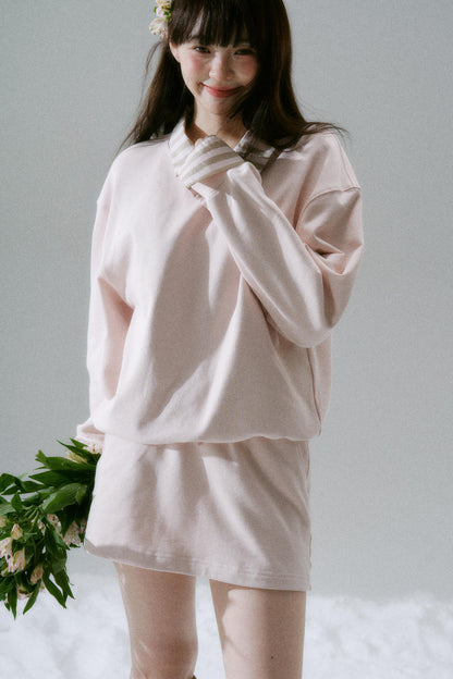 Loose Sweatshirt + Skirt