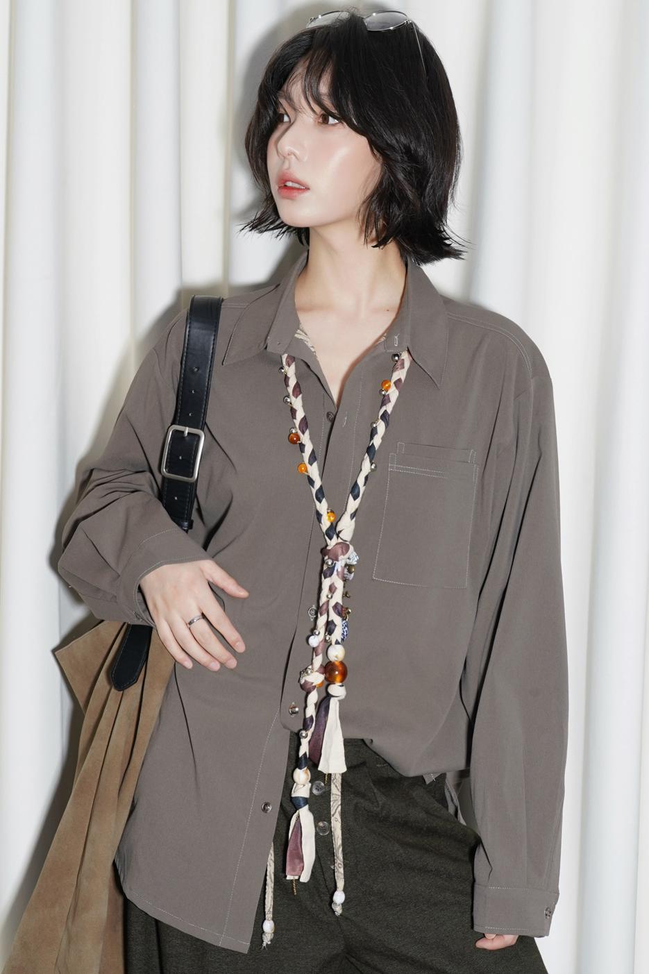 ベーシックソリッドロングスリーブシャツ