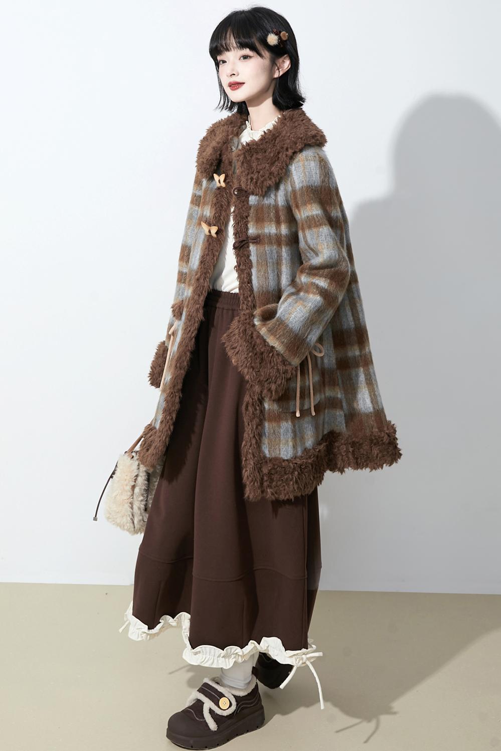 ブラウンチェックファーカラ―コート