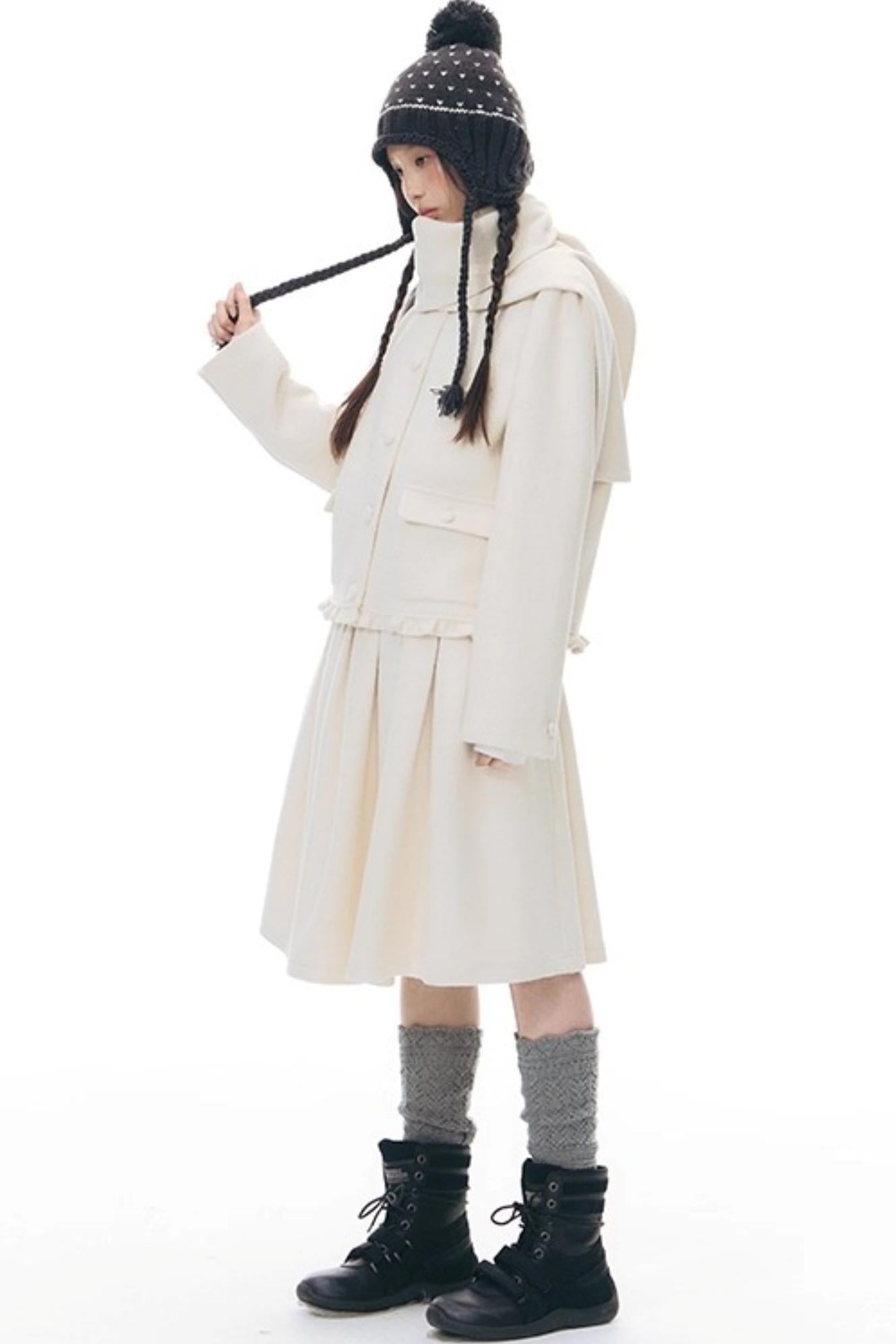 レトロトップス+プレッピープリーツスカート+スカーフ