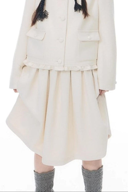 レトロトップス+プレッピープリーツスカート+スカーフ