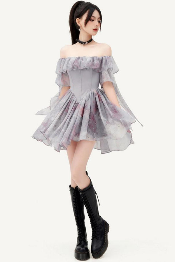 Vestido romántico de atelier con hombros descubiertos