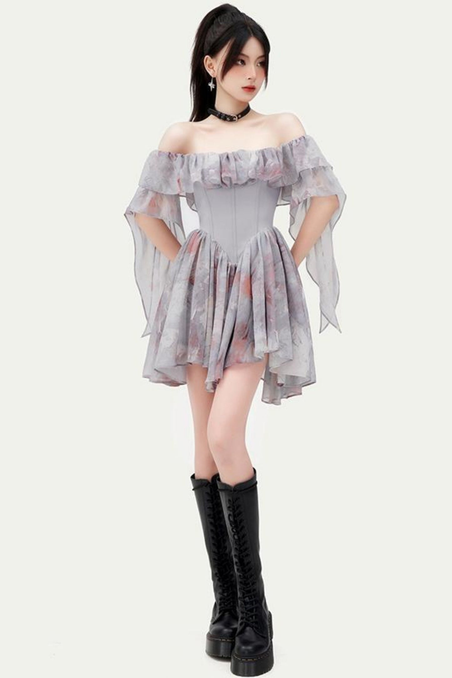 Vestido romántico de atelier con hombros descubiertos