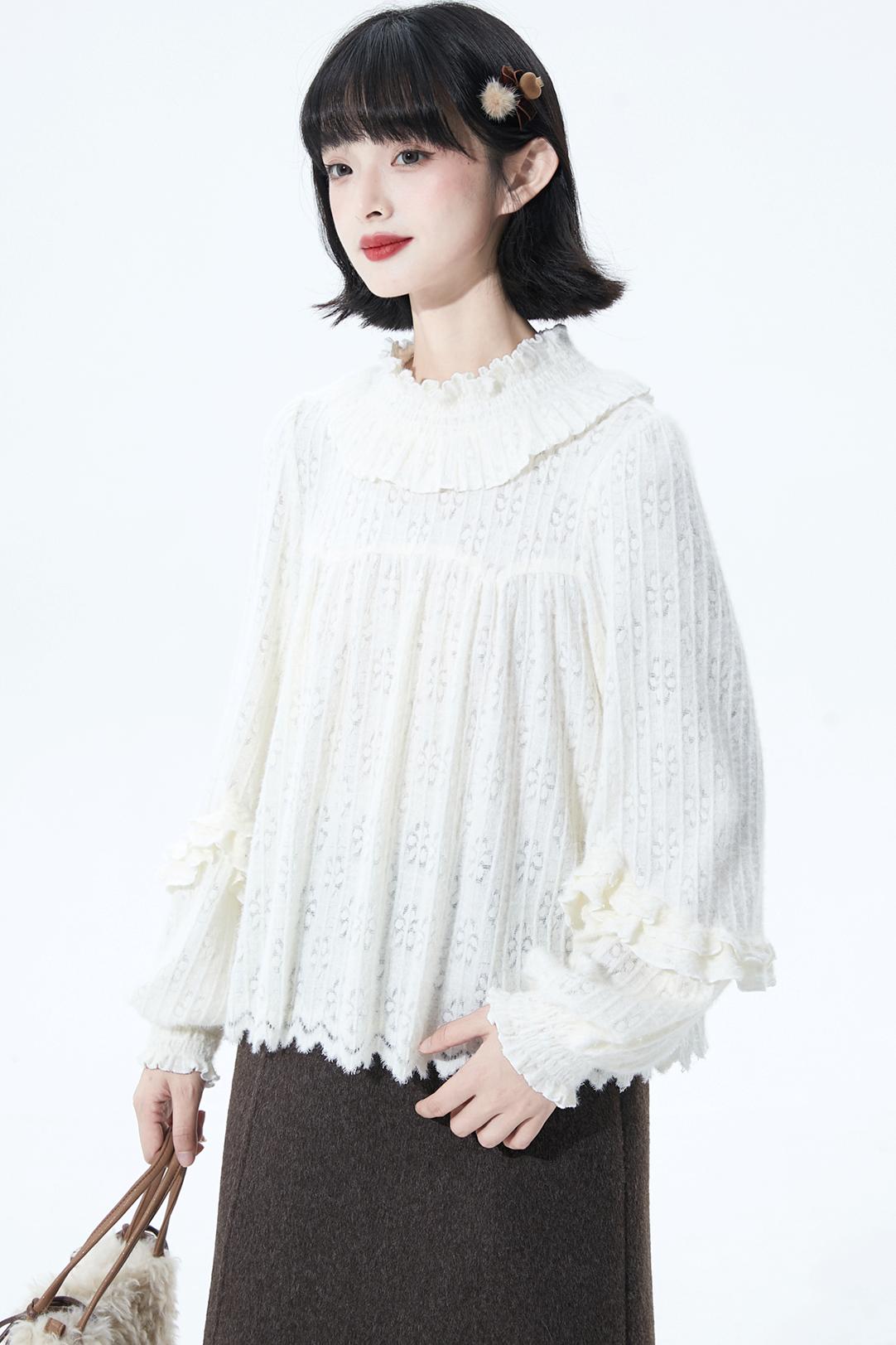 Off-White Ruffle Knit Blouse