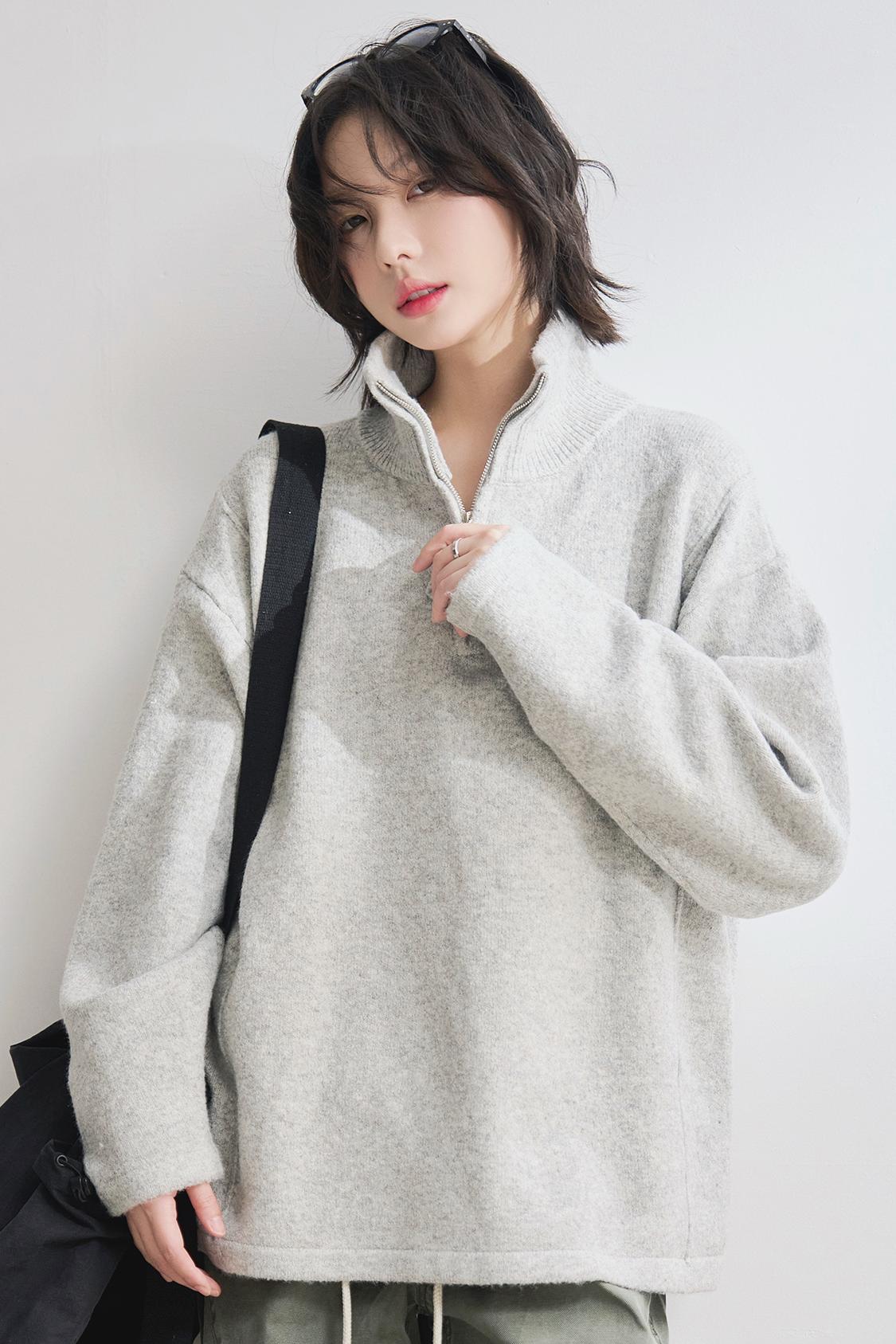 Stand Neck Knit Sweater