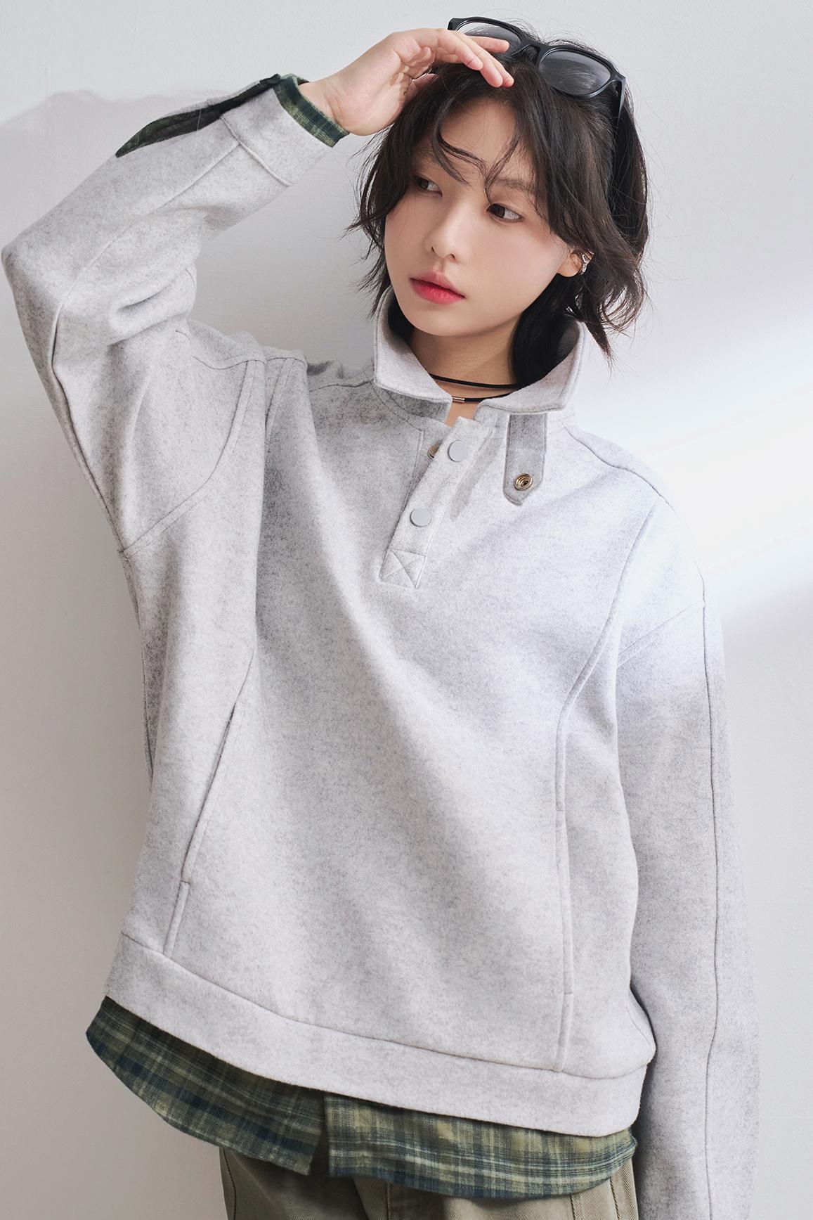 Shirt Hem Layered Style Sweatshirt