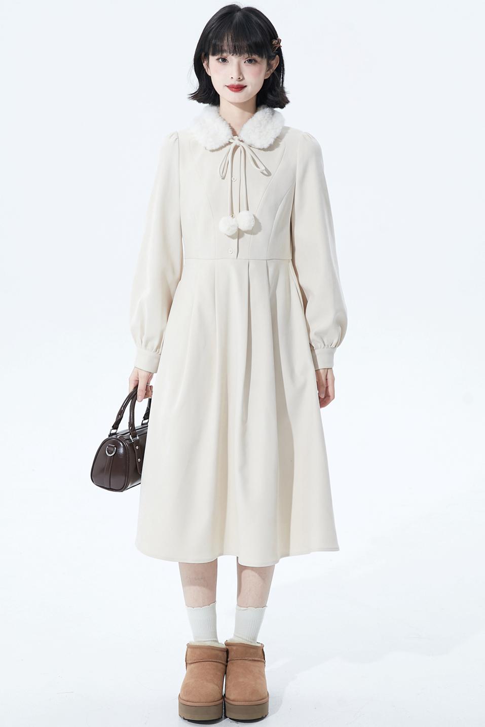 ムーンライトアプリコットウィンタードレス