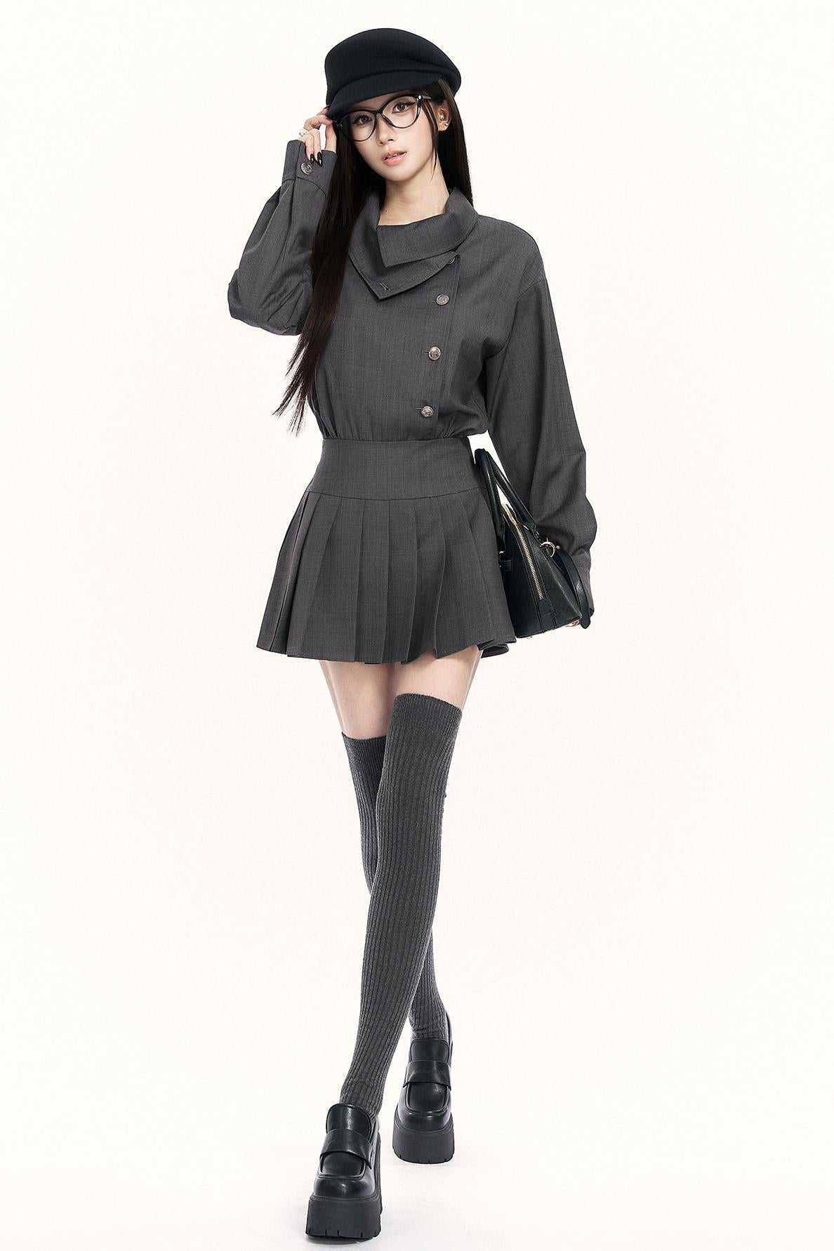 レトロプリーテッドコミュータードレス