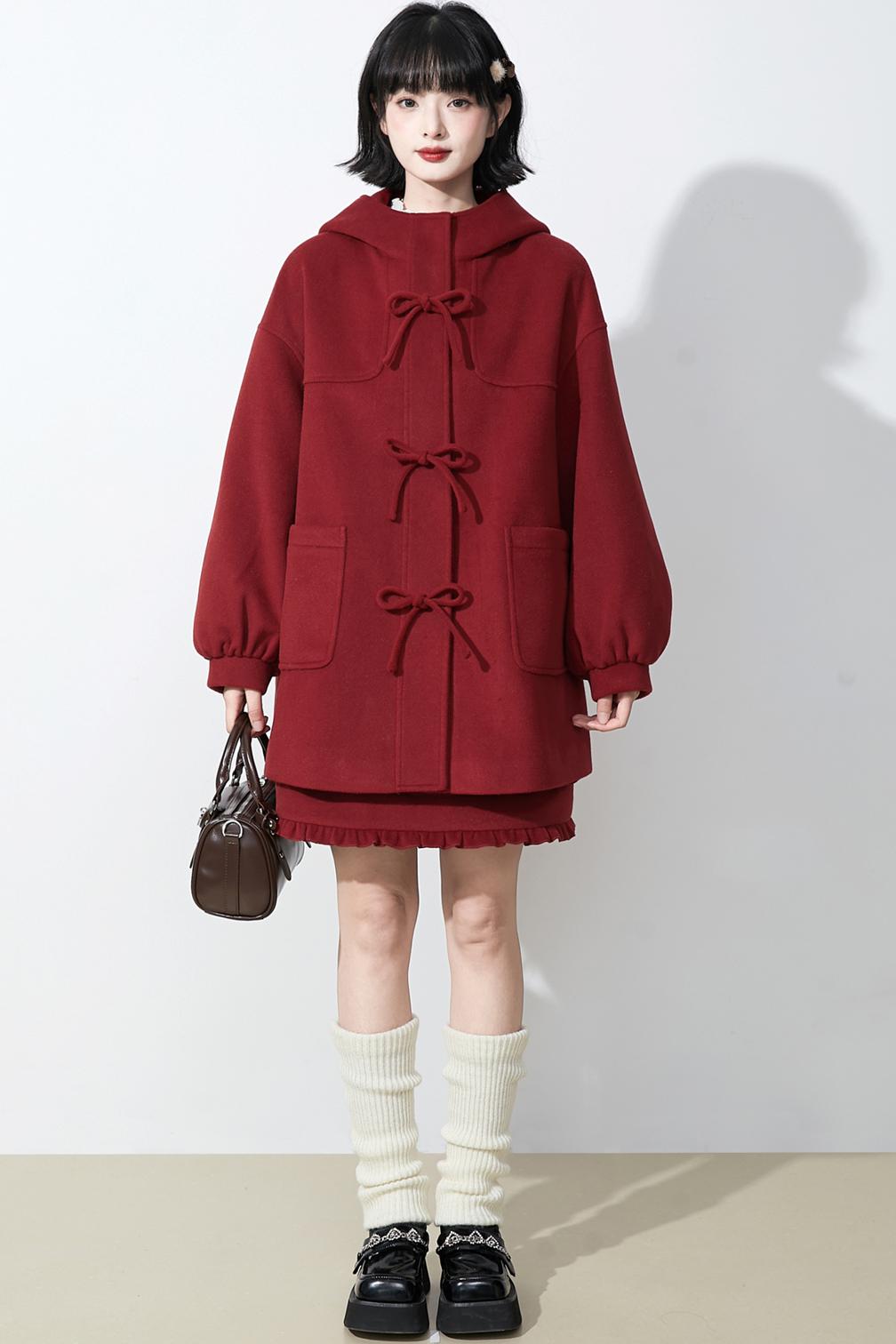 レッドフーデンウーレンコート