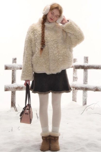 リバーシブルボリュームファーショートコート