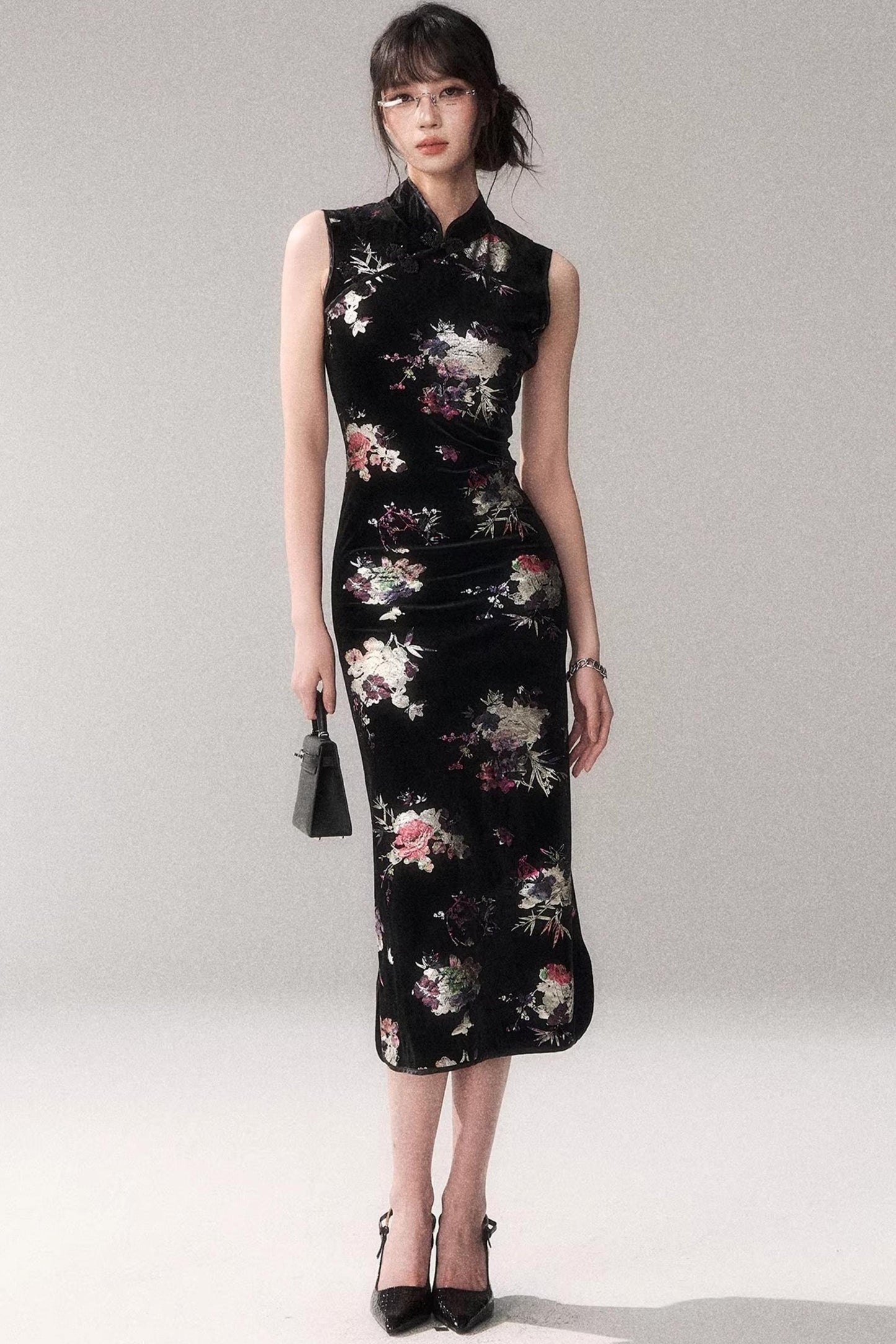 Gold Embellished Velvet Cheongsam Dress
