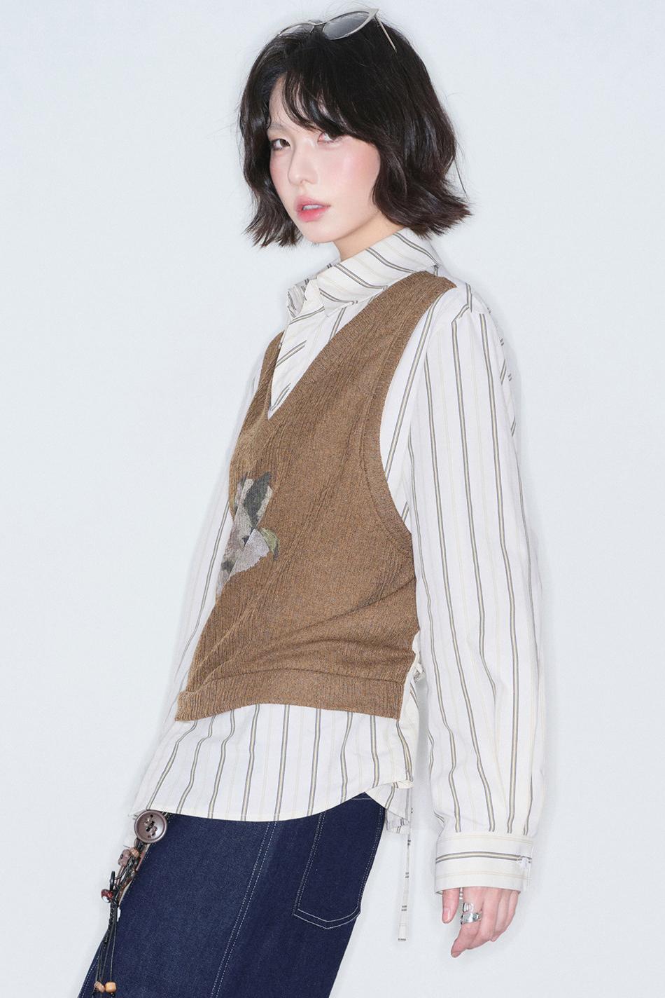 Fake Two-Piece Printed Blouse