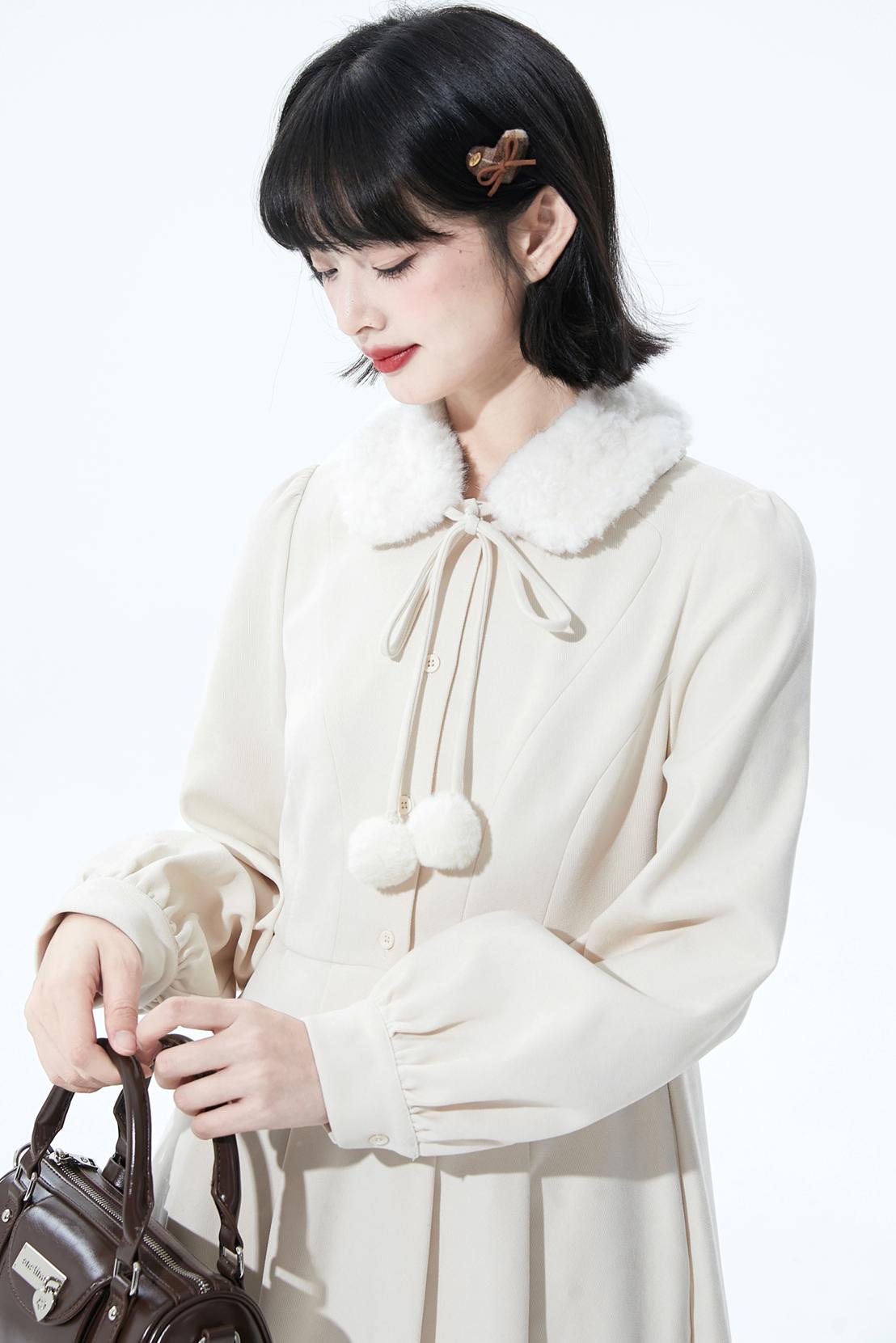 ムーンライトアプリコットウィンタードレス