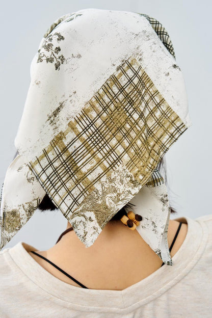 Gravity Square Silky Scarf