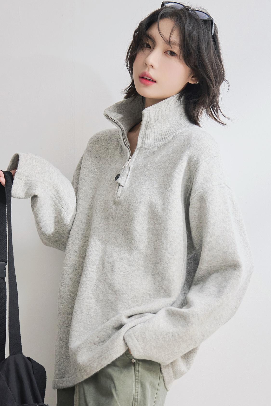 Stand Neck Knit Sweater