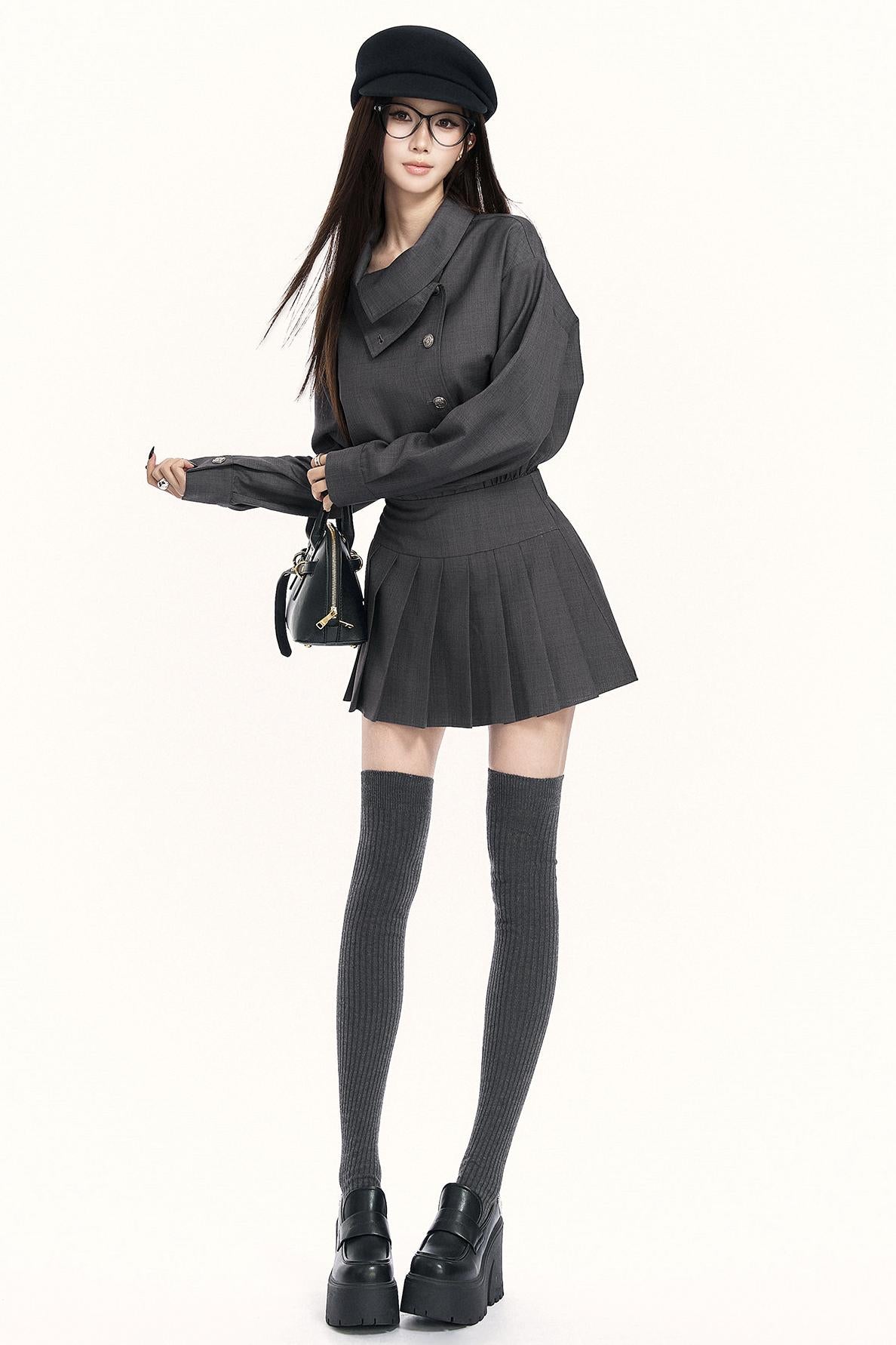 レトロプリーテッドコミュータードレス