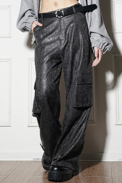 テクスチャードストライプレザーパンツ