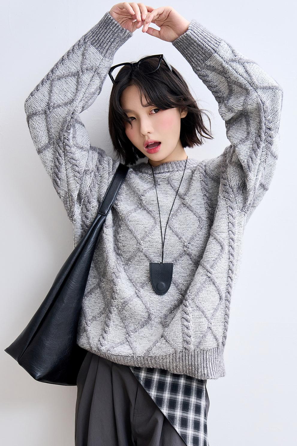 レトロダイヤモンドニットスウェット