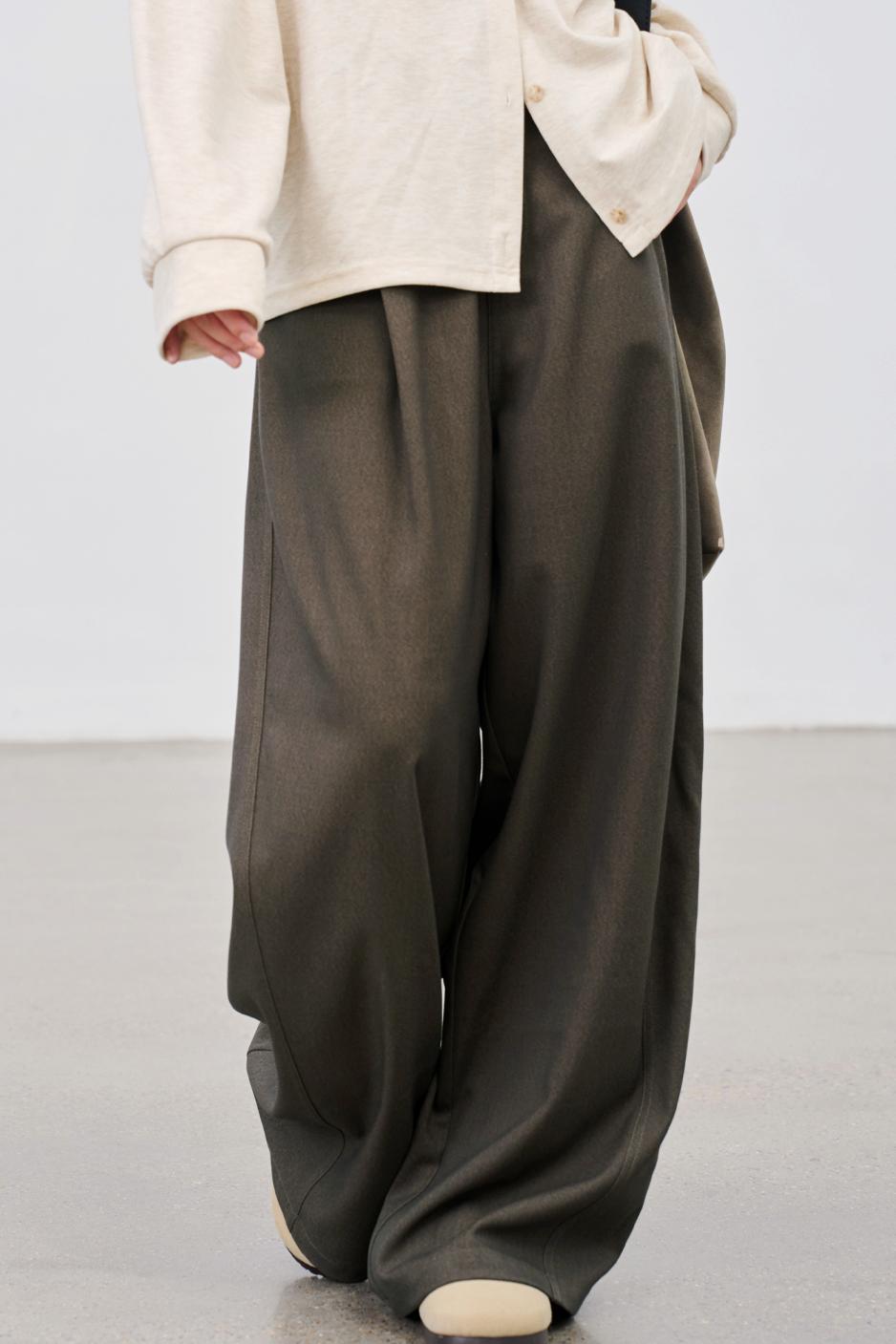 ソリッドドレーピーロングパンツ