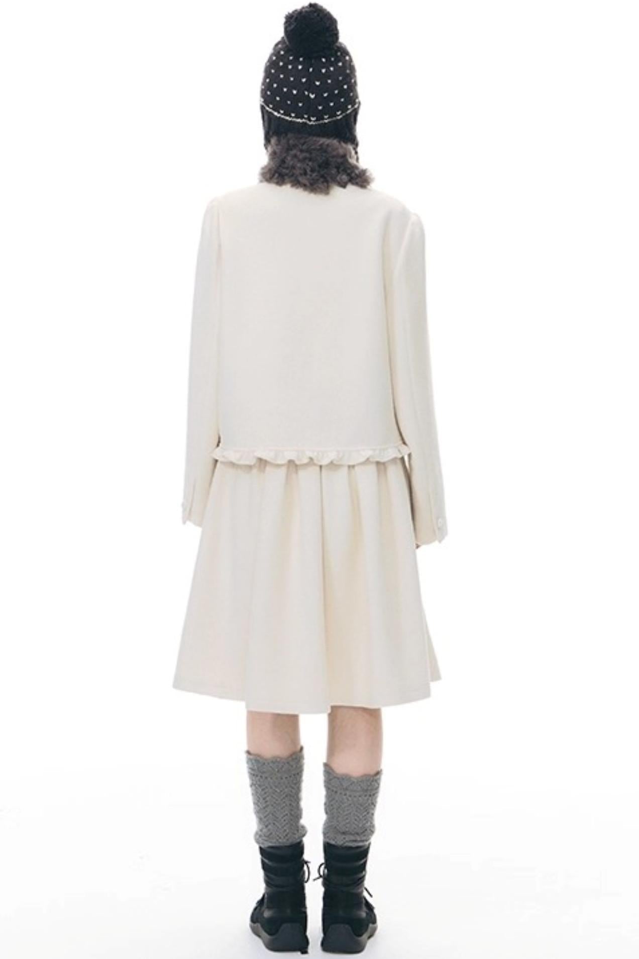 レトロトップス+プレッピープリーツスカート+スカーフ