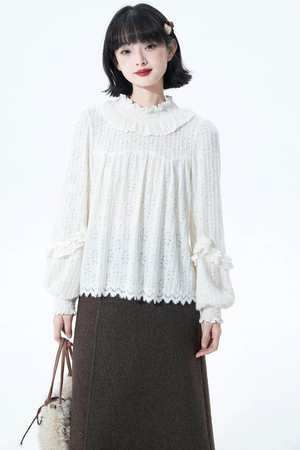 Off-White Ruffle Knit Blouse