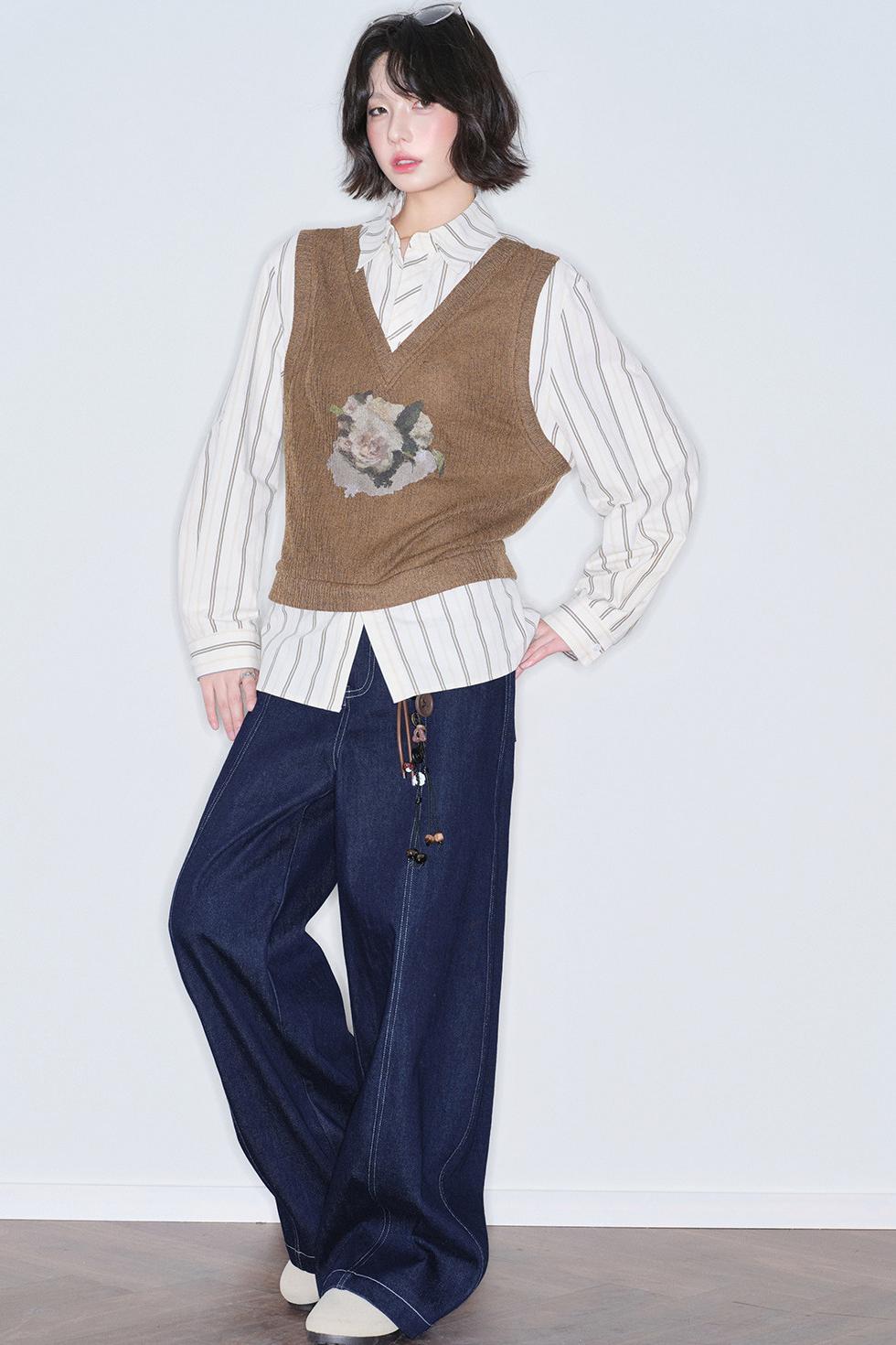 Fake Two-Piece Printed Blouse